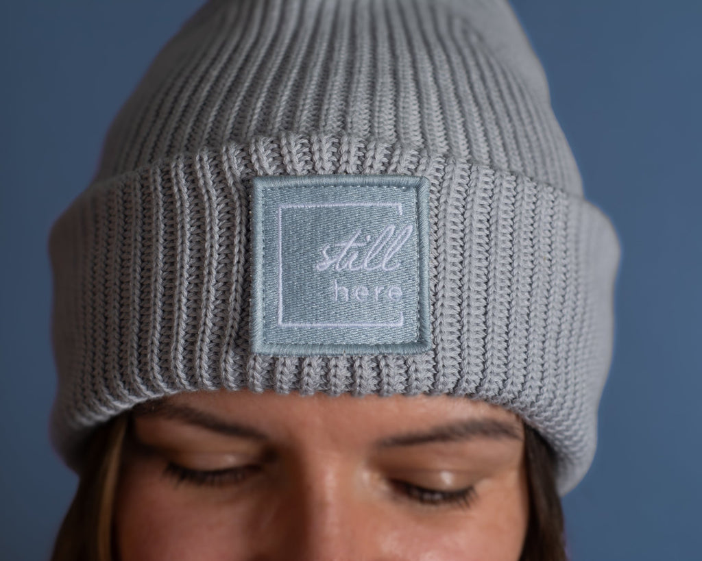 Beanie "still here" grey heavy rib